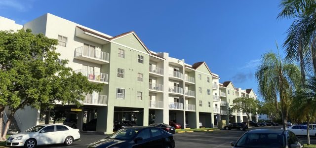 Commercial Exterior Painting Service